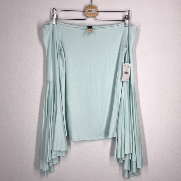 Free People light blue shoulder long sleeve NWT - Picture 2 of 6
